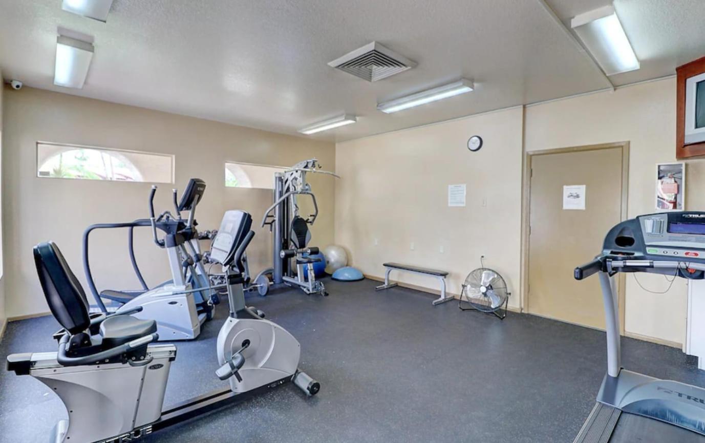 Condo With Heated Pool, Hot Tub, Near Walking Paths 글렌데일 외부 사진